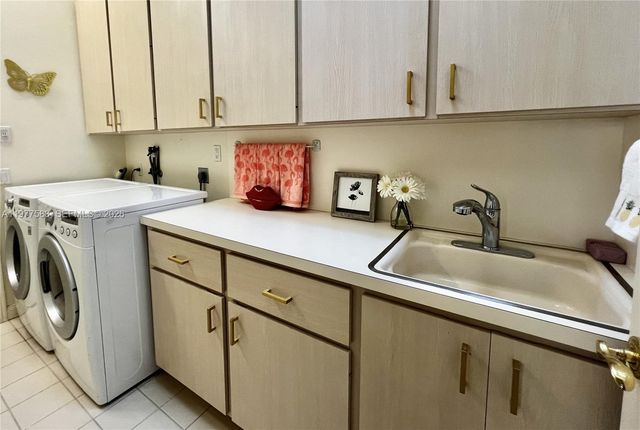 7625 SE Bay Cedar Circle, Hobe Sound, FL 33455
