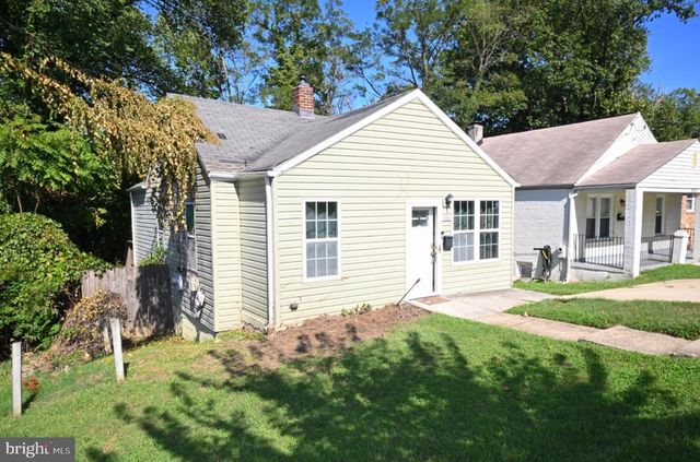 4800 DEANWOOD DR, Capitol Heights, MD 20743