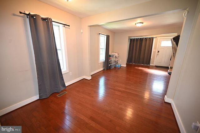 4800 DEANWOOD DR, Capitol Heights, MD 20743