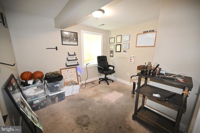 4800 DEANWOOD DR, Capitol Heights, MD 20743