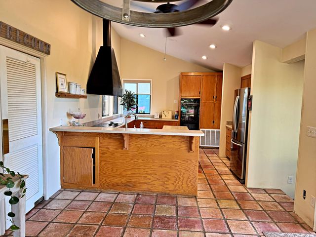 4181 Thunderbird Ln, Rescue, CA 95672