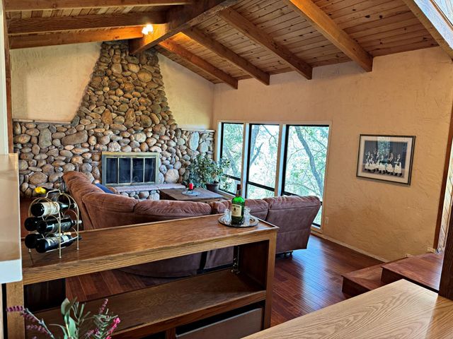 4181 Thunderbird Ln, Rescue, CA 95672