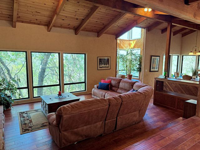 4181 Thunderbird Ln, Rescue, CA 95672