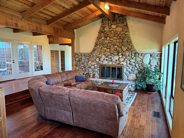 4181 Thunderbird Ln, Rescue, CA 95672