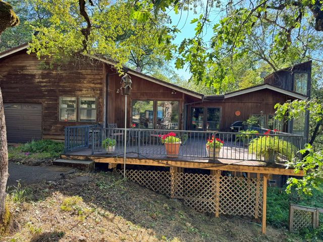 4181 Thunderbird Ln, Rescue, CA 95672