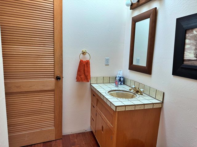4181 Thunderbird Ln, Rescue, CA 95672