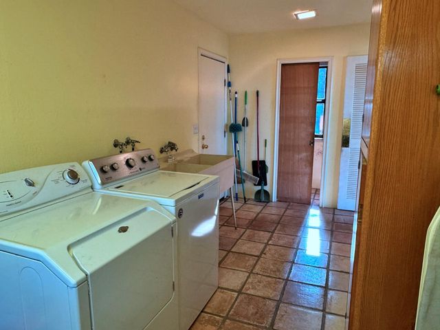 4181 Thunderbird Ln, Rescue, CA 95672