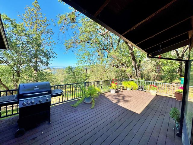 4181 Thunderbird Ln, Rescue, CA 95672