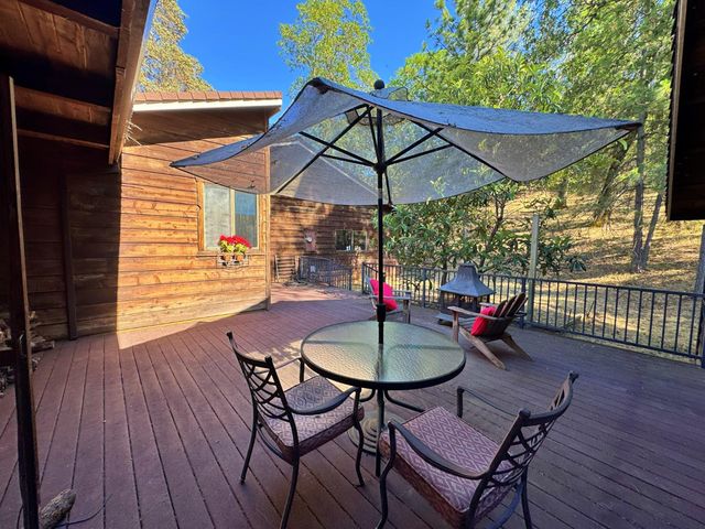 4181 Thunderbird Ln, Rescue, CA 95672
