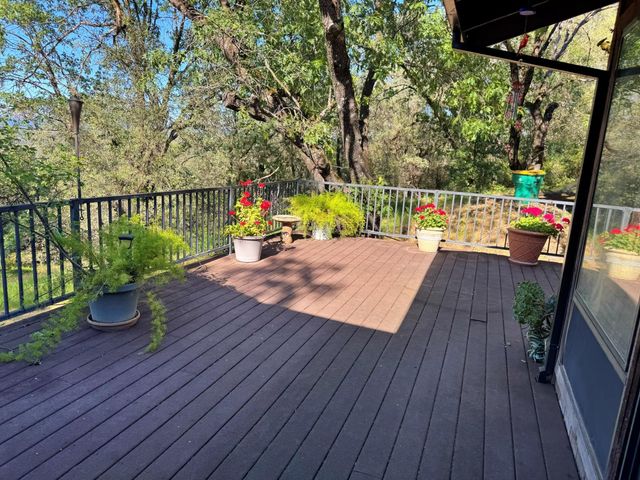 4181 Thunderbird Ln, Rescue, CA 95672