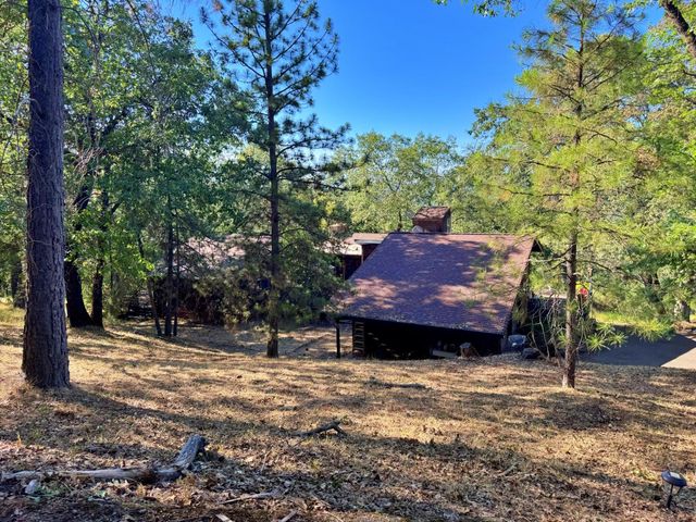 4181 Thunderbird Ln, Rescue, CA 95672