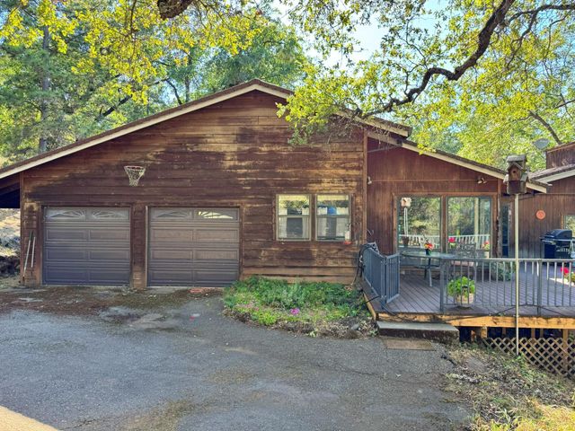 4181 Thunderbird Ln, Rescue, CA 95672