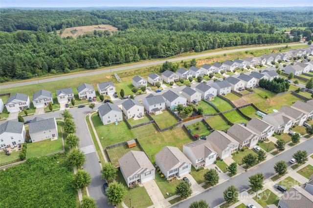 1813 Eastway Drive, Dallas, NC 28034