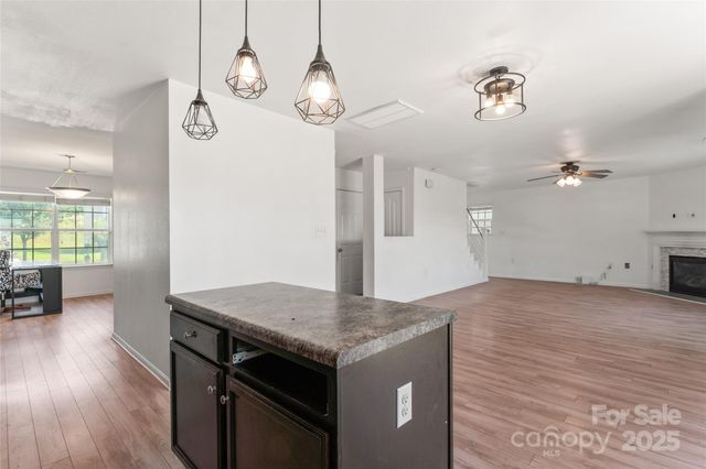 1813 Eastway Drive, Dallas, NC 28034