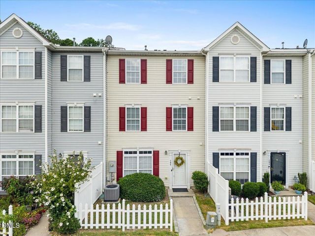 8610 Neuse Landing Lane, Raleigh, NC 27616