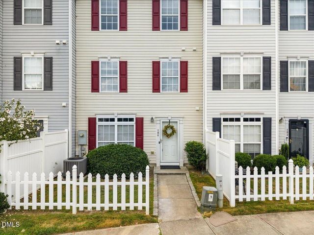 8610 Neuse Landing Lane, Raleigh, NC 27616
