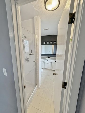 116 35th Avenue NE, Fargo, ND 58102