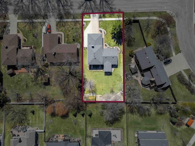 116 35th Avenue NE, Fargo, ND 58102