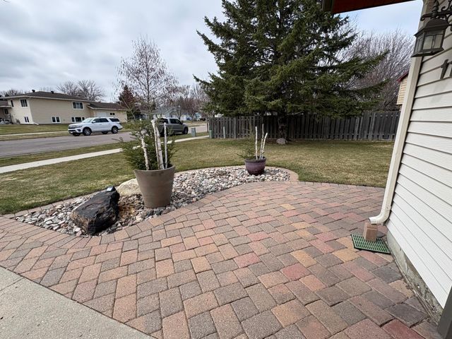 116 35th Avenue NE, Fargo, ND 58102