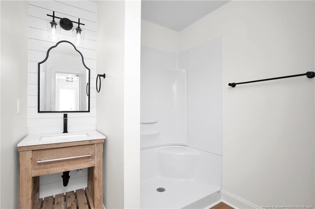 809 Anarine Road, Fayetteville, NC 28303