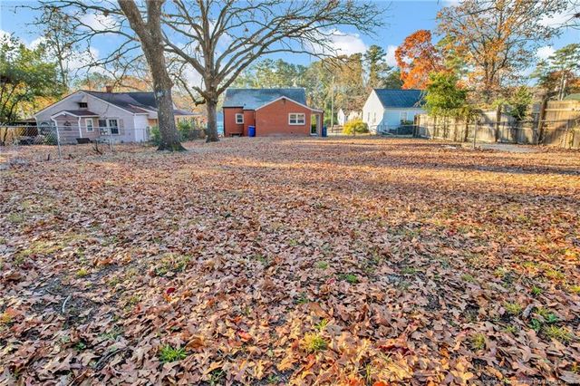 809 Anarine Road, Fayetteville, NC 28303