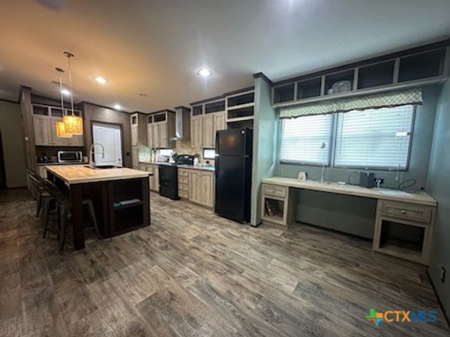 1602 W Saint Louis Avenue, Seadrift, TX 77983