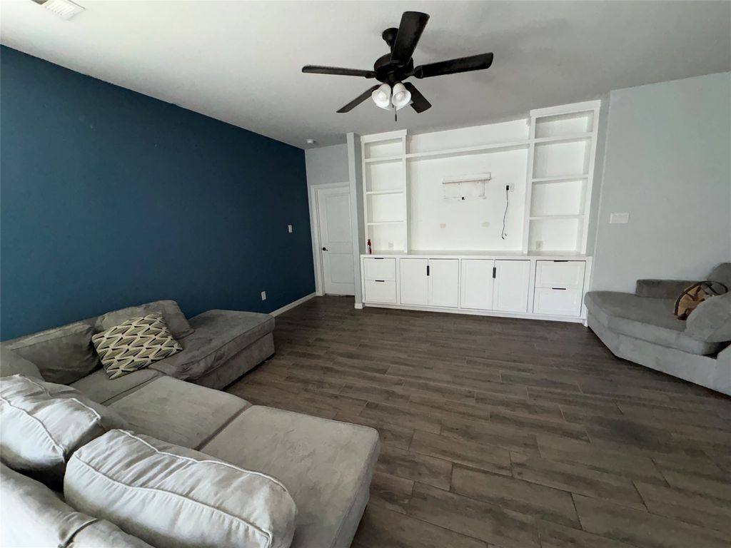 208 Flower Ridge Drive, Fort Worth, TX 76108 — photo 4