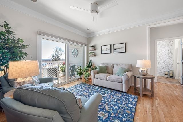 6 Peters Farm Way 411, Westborough, MA 01581