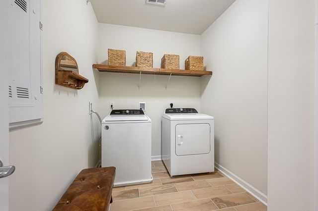 6 Peters Farm Way 411, Westborough, MA 01581