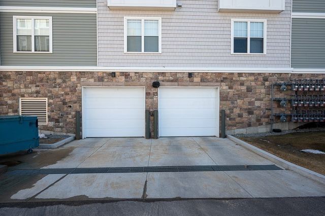 6 Peters Farm Way 411, Westborough, MA 01581