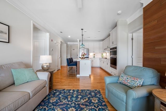 6 Peters Farm Way 411, Westborough, MA 01581