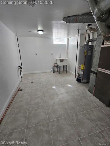 1843 Arlington Avenue, Lincoln Park, MI 48146