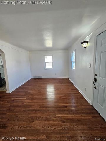 1843 Arlington Avenue, Lincoln Park, MI 48146