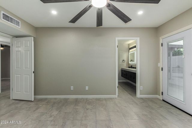 1734 W BANFF Lane, Phoenix, AZ 85023