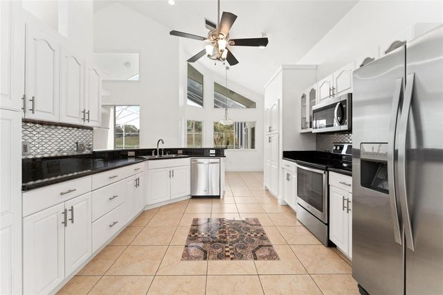 8101 CANYON LAKE CIRCLE, Orlando, FL 32835