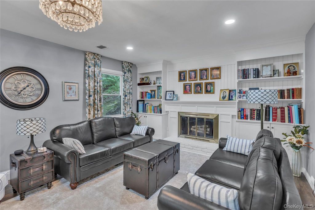 107 Fleets Cove Road, Huntington, NY 11743 — photo 3