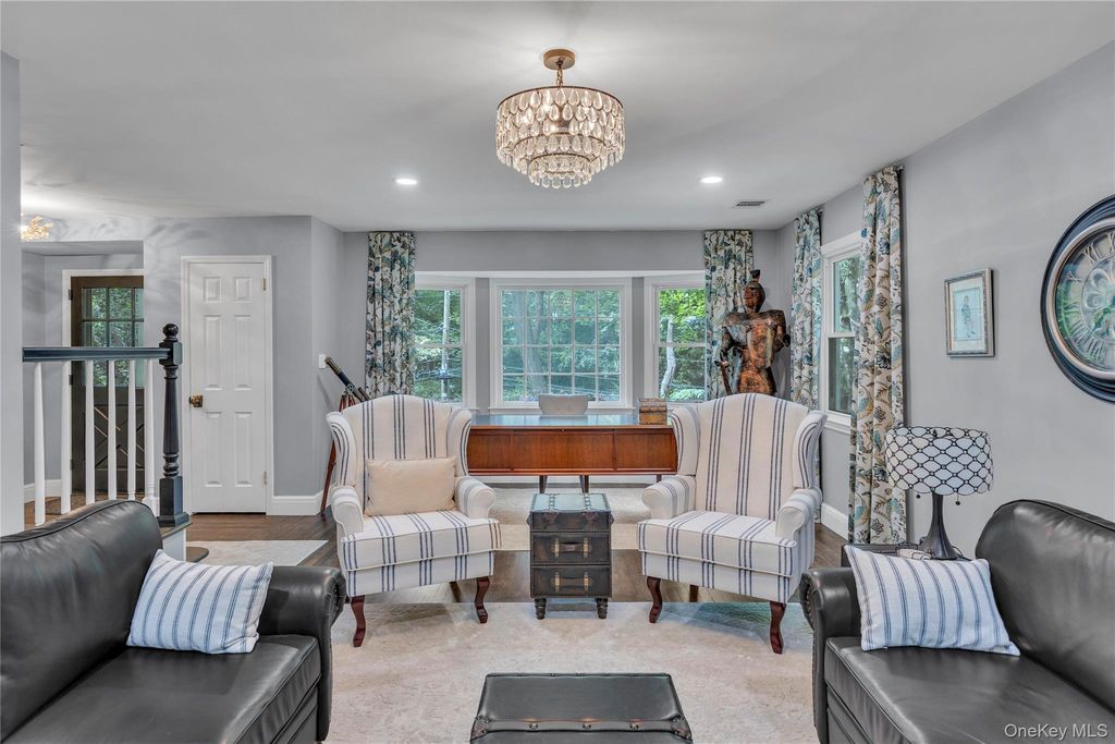 107 Fleets Cove Road, Huntington, NY 11743 — photo 5