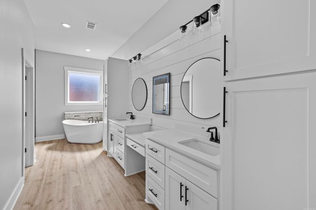 1533 Signature, Cabot, AR 72023