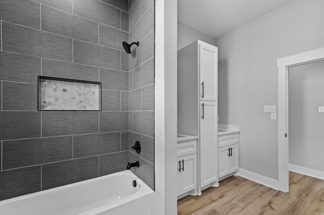 1533 Signature, Cabot, AR 72023