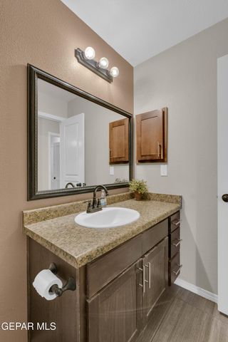 3021 WOODHEAD, El Paso, TX 79938