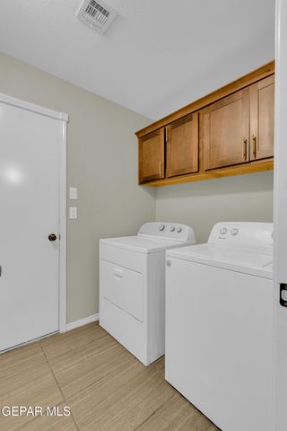 3021 WOODHEAD, El Paso, TX 79938
