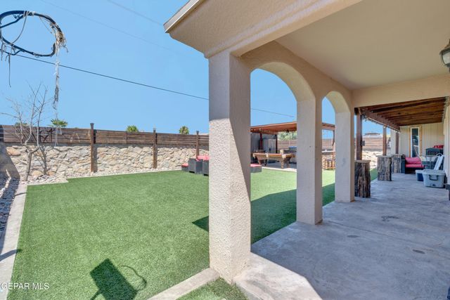 3021 WOODHEAD, El Paso, TX 79938