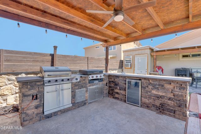 3021 WOODHEAD, El Paso, TX 79938