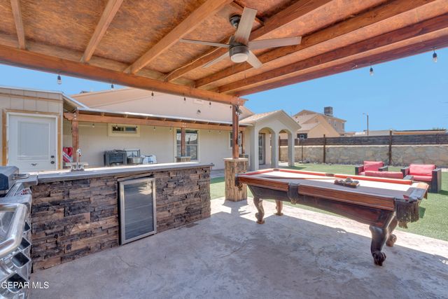3021 WOODHEAD, El Paso, TX 79938