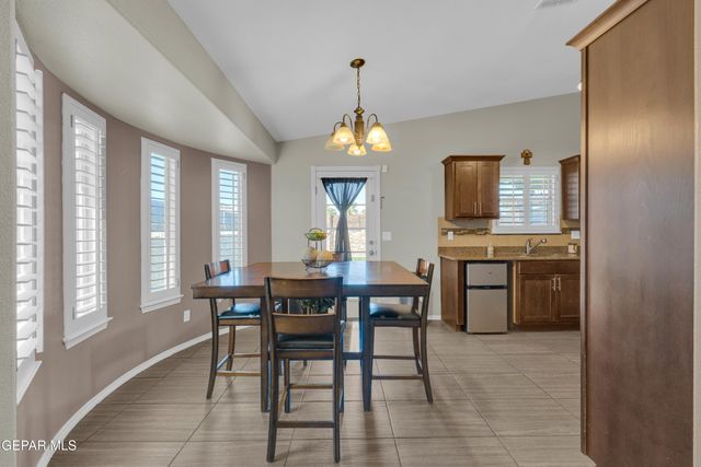 3021 WOODHEAD, El Paso, TX 79938