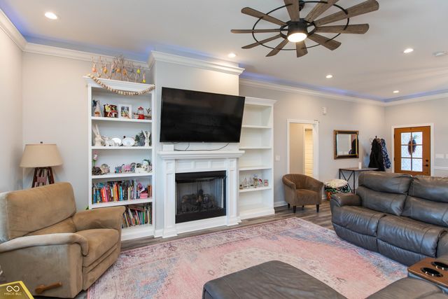 10351 E County Road 800 N, Seymour, IN 47274