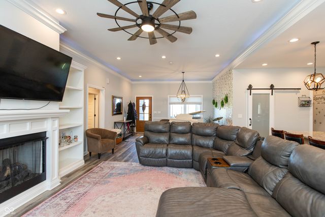 10351 E County Road 800 N, Seymour, IN 47274