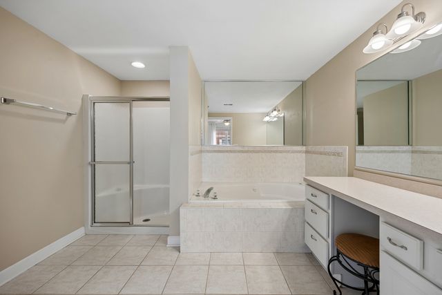 7920 Trinity Circle 2SW, Tinley Park, IL 60487