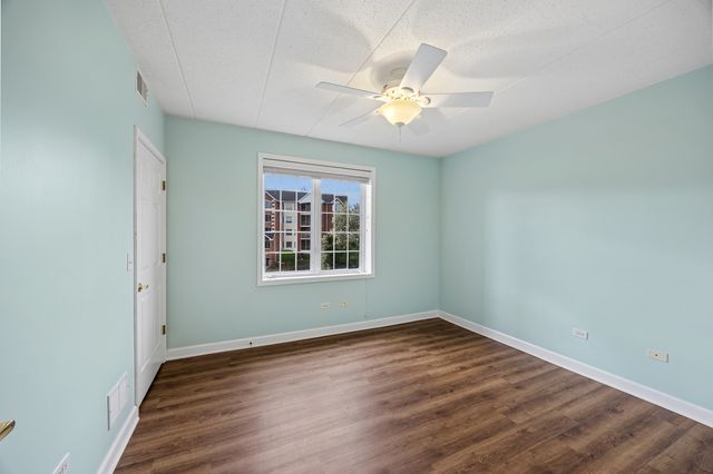7920 Trinity Circle 2SW, Tinley Park, IL 60487
