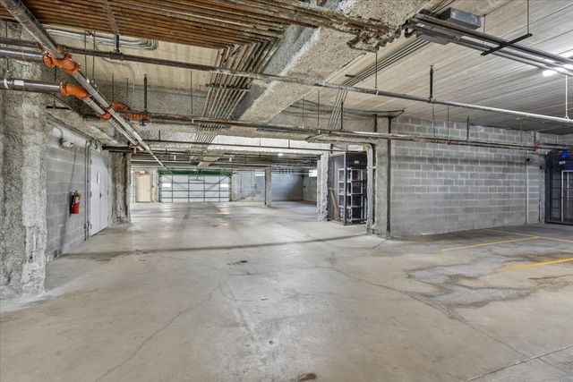 7920 Trinity Circle 2SW, Tinley Park, IL 60487
